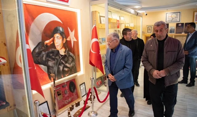 Başkan Büyükkılıç, 15 Temmuz şehidi Cennet Yiğit'in ailesini ziyaret etti