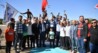 Başkan Büyükkılıç, atlı ciritin ustalarına ödüllerini takdim etti