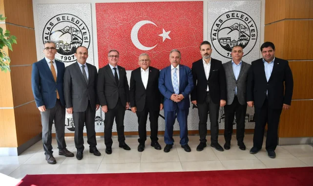 Başkan Büyükkılıç'tan Talas Belediye Başkanı Yalçın'a ziyaret