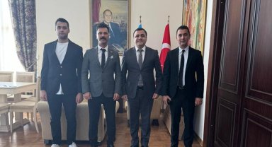 Başkan Şentürk Hoşgül'den büyükelçiliğe ziyaret