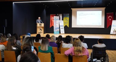 Beylikdüzü'nde meme kanseri farkındalık semineri