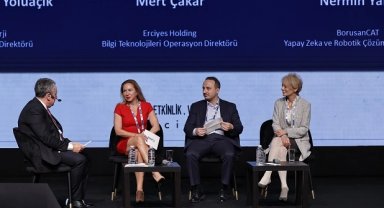 Bilişim Zirvesi'24 "Zekaların Ortaklığı" İçin Sektörü Bir Araya Getirdi
