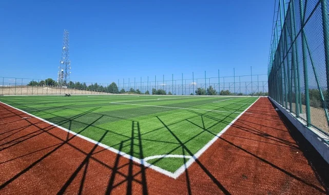 Bursa Osmangazi'den Gündoğdu'ya futbol sahası