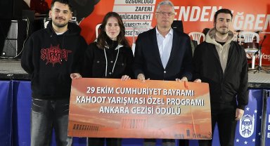 Bursa'da 'Cumhuriyet Tırı' Mudanya'da