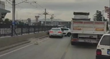 Bursa'da trafiği felç eden kaza