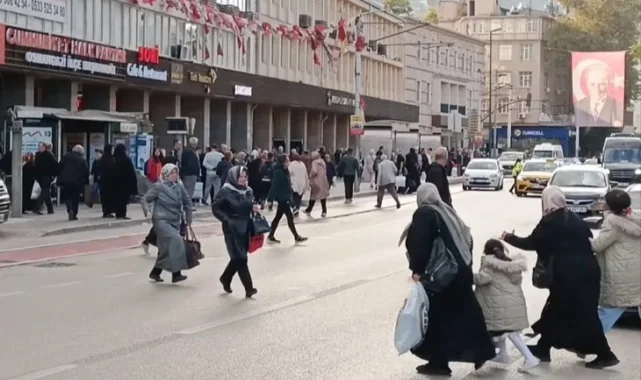 Bursa'da 'yaya' sorunu! Adeta araçların önüne atlıyorlar