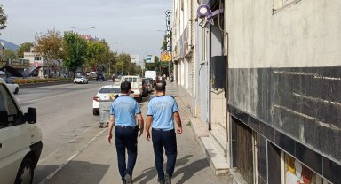 Bursa'da zabıta ekiplerinden seyyara geçit yok