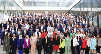 Candan Belediyecilik muhtarlarla buluştu