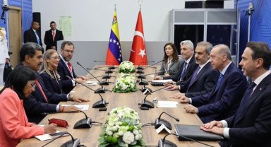 Cumhurbaşkanı Erdoğan, Tataristan'da Venezuelalı mevkidaşıyla görüştü