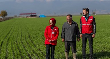 Depremden etkilenen çiftçiler Kızılay'dan 70.8 milyon destek