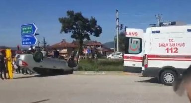 Düzce'de ışık ihlali kazaya neden oldu 