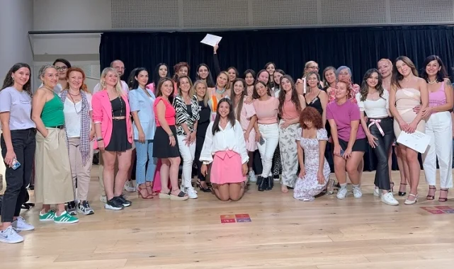 Eflatun Yoga'dan Pembe Ekim'e destek