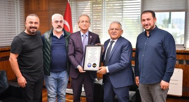 Esnaf ve Sanatkârlar Derneği'nden Başkan Büyükkılıç'a Gastronomi Günleri ve Kitap Fuarı teşekkürü