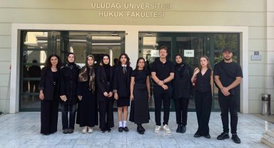 Hukuk fakültesi öğrencilerinden kadın cinayetlerine tepki