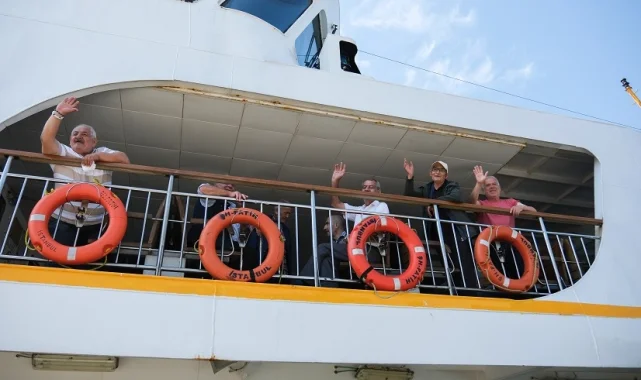 İstanbul Şehir Hatları şehrin çınarlarını ağırladı