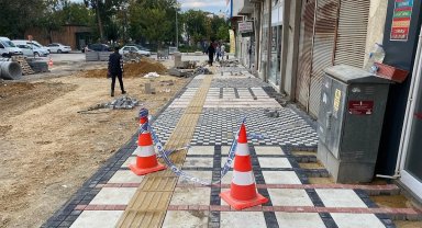 Kaldırımlar tahrip oldu, kablolar yok oldu