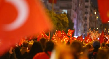 Karabağlar'da coşkulu kortej