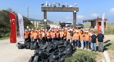 Karacabey'in Yeniköy Sahillerinde gönüllü temizlik hareketi