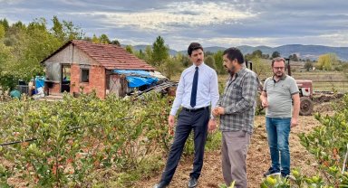 Kaymakam Kahraman'dan Ahududu ve Aronya tarlalarında inceleme