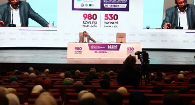 Kocaeli Kitap Fuarı entelektüel isimleri ağırladı