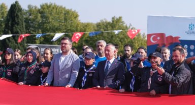 Kocaeli'de binler 'Cumhuriyet' aşkına koştu