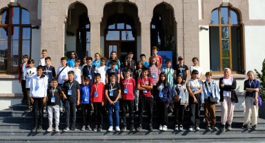 Konya ilçelerindeki 7. sınıf öğrencileri şehrin kültürel mirasını keşfediyor
