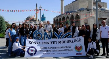Konya'da liseliler propagandalara karşı bilinçleniyor