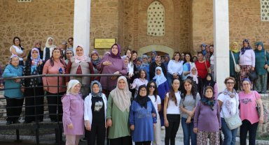 Köprübaşılı kadınlar Manisa'yı gezdi