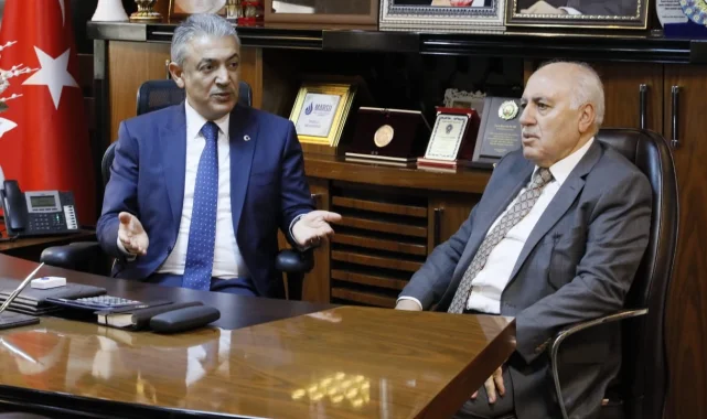 Mardin Valisi Akkoyun Başkan Hayrettin Demir'i ziyaret etti.
