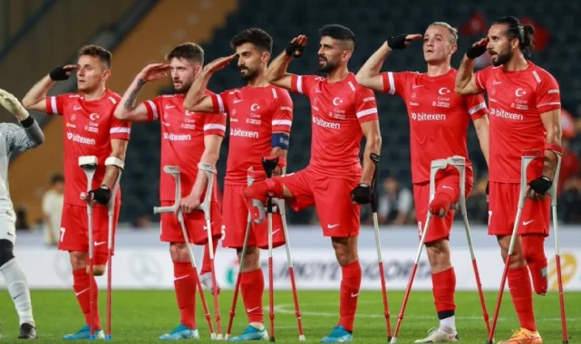 Milli amputelere 'Cumhuriyetin Delikanlıları' ödülü