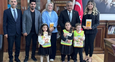 Minik öğrencilerden anlamlı ziyaret