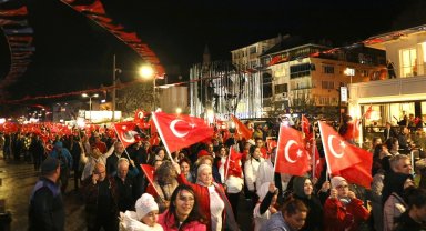 Mudanya'da 19:23 yürüyüşü ile adımlar aynı heyecanla atıldı