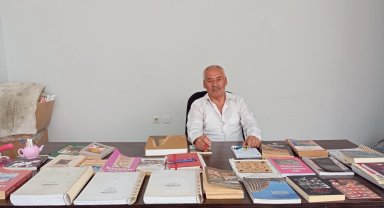 Muhallemilerin geçmişini kitaba yansıttı