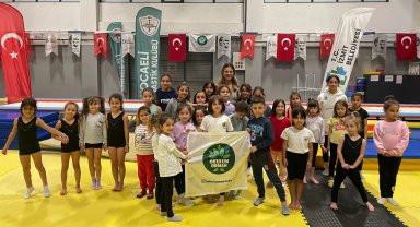 Nefes Al İzmit Çocuk Yogası etkinliğinde miniklerin özgüven gelişimi desteklendi 