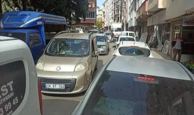 Osmangazi'nin Garaj mahallelerinde otopark krizi devam ediyor