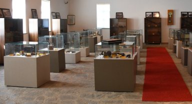 Samsun Ladik'te 84 yıllık eğitim materyalleri lisede sergileniyor