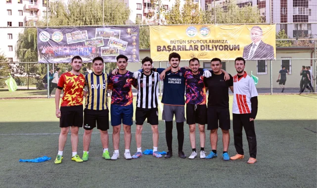 Talas'ta Cumhuriyet Kupası heyecanı başladı