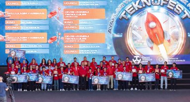 TEKNOFEST Akdeniz'de en çevreci projeler ödüllendirildi
