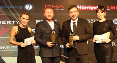 Ünlü isimler 'İz Bırakanlar' zirvesinde buluştu