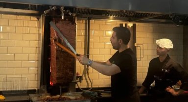 Ünlülerin dönercisi Serkan Mutlu'nun markası Mutlu Et şimdi Bursa'da!