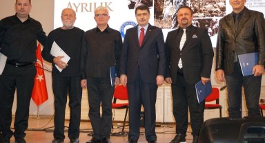 100 yıllık binada '100 Yıllık Ayrılık' belgeseli