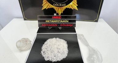 Adıyaman Gölbaşı'nda yolcu otobüsünde uyuşturucu operasyonu