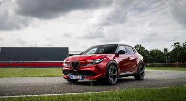 Alfa Romeo'dan yeni bağlantılı araç teknolojisi "Link"