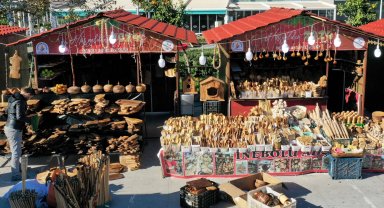 Antalya Muratpaşa yeni yıla hazırlanıyor