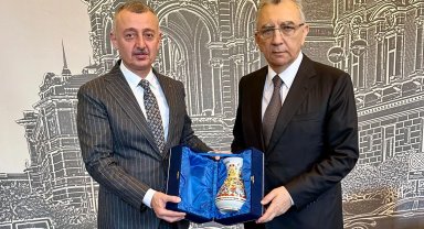 Bakü'de sıkı dostluk