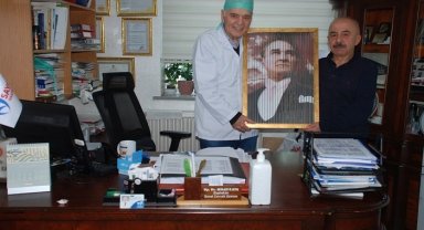 Başhekim Kaya'ya anlamlı ziyaret