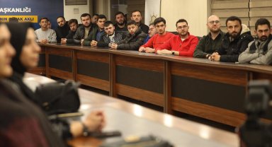 Başkan Alemdar Sakarya'da gençlerle buluştu