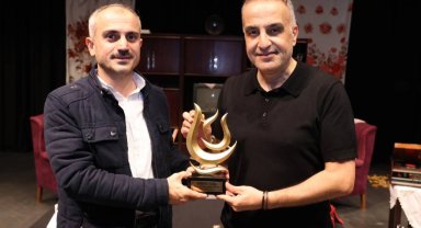 Bekir Develi Çayırovalı okurlarla buluştu