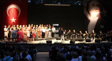 Bornova Ata'yı türkülerle anacak