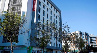 Bornova Belediyesi'nin ek hizmet binası tamamlandı